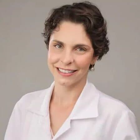 Fernanda Loures De Andrade